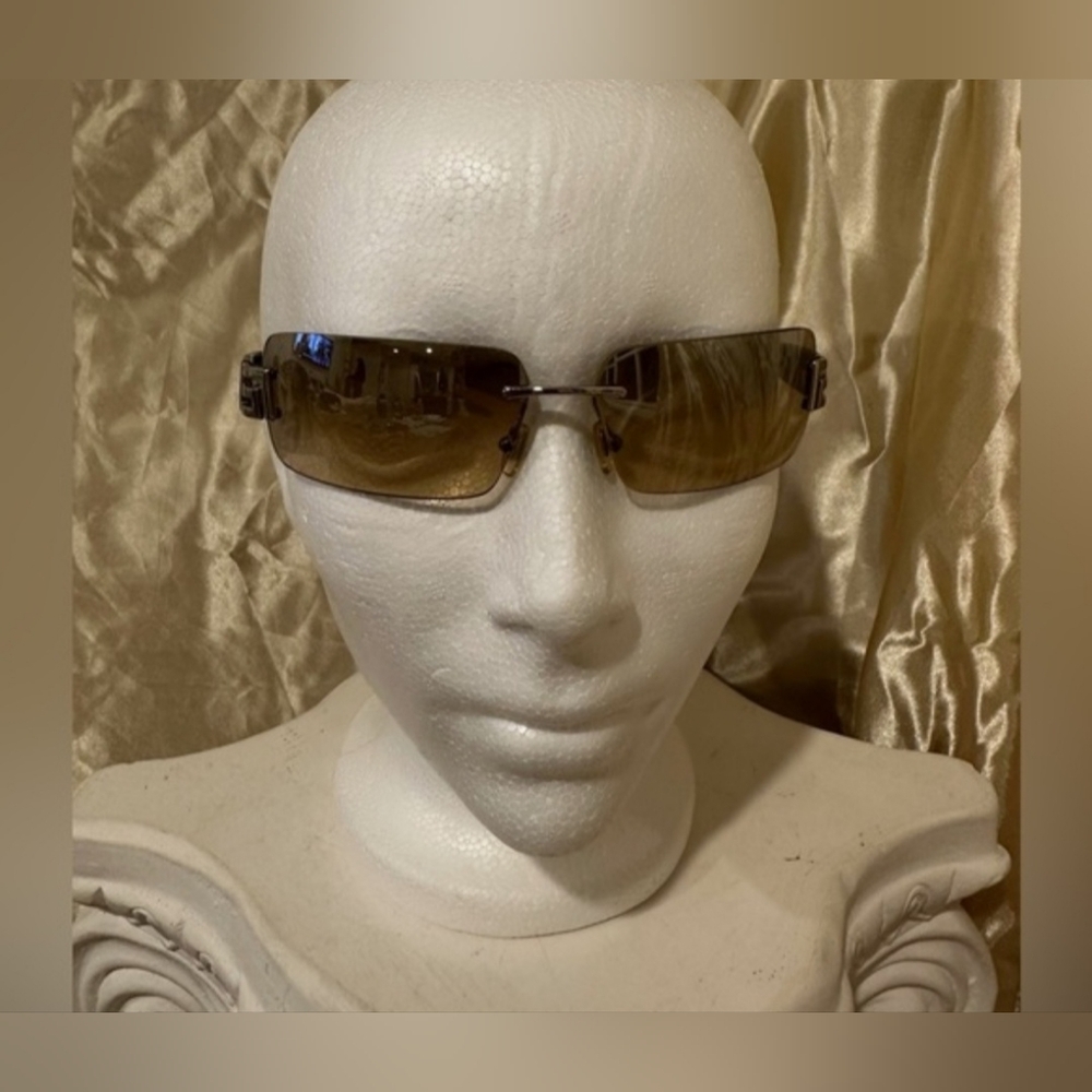 Versace MOD 2017 Rimless Sunglasses Vintage - Picture 10 of 11